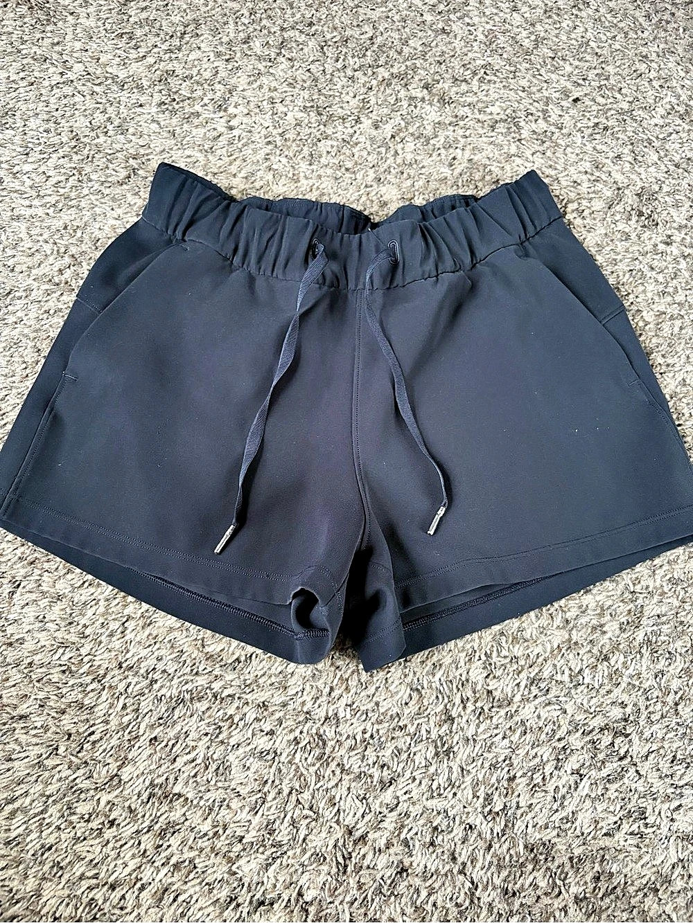 Lululemon On The Fly Short *Woven *2.5" Black